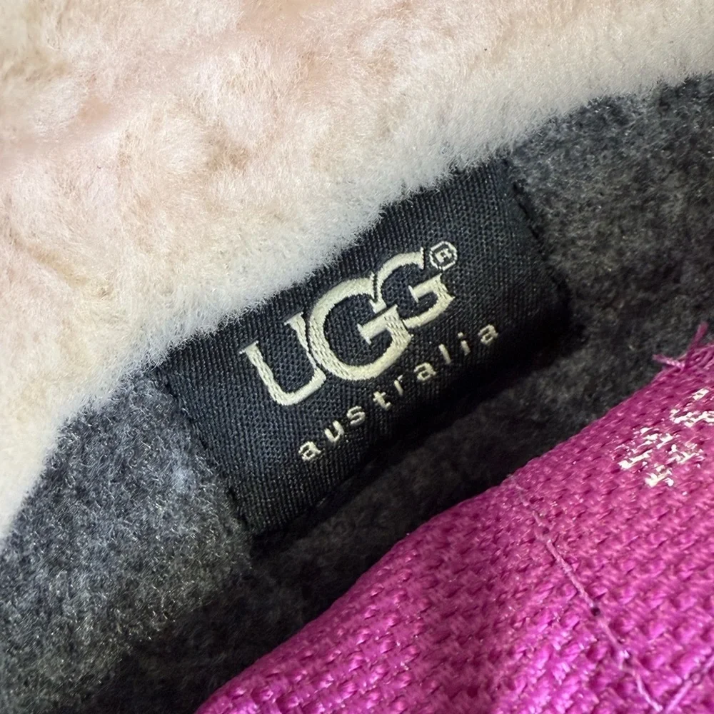 Ugg Australia Bobbey winter snow boots magenta and gray color combination size 5